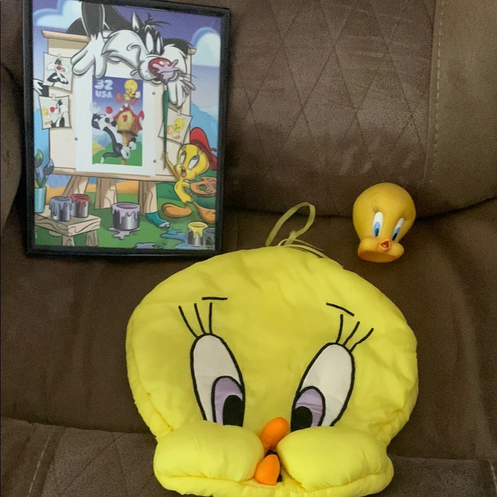 Tweety Bird Plush Pillow/Wall Decor, Print, & Figurine Set